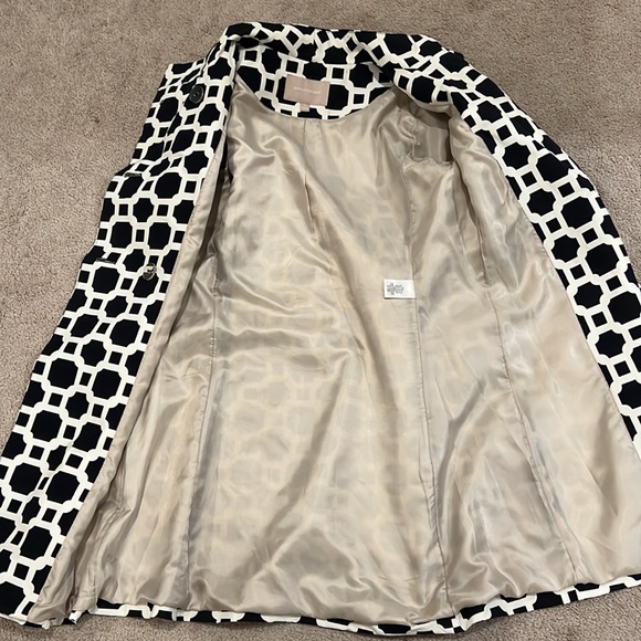 Banana Republic Factory Trench Coat - Picture 7 of 9